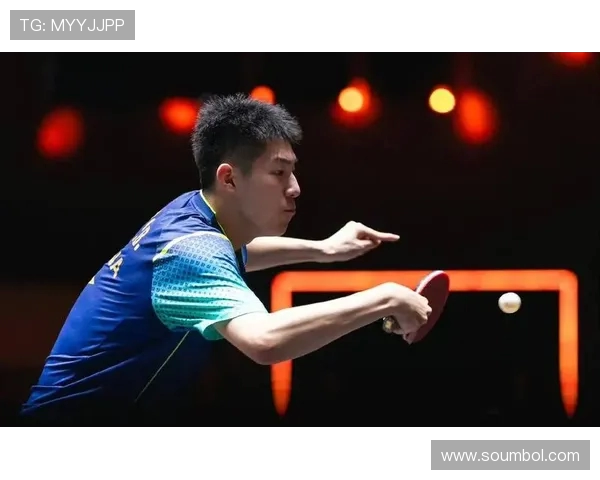 张本智和跪地反拉破心魔 零封国乒新星终结半年冠军荒(1)